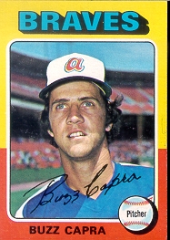 1975 Topps Baseball Cards      105     Buzz Capra